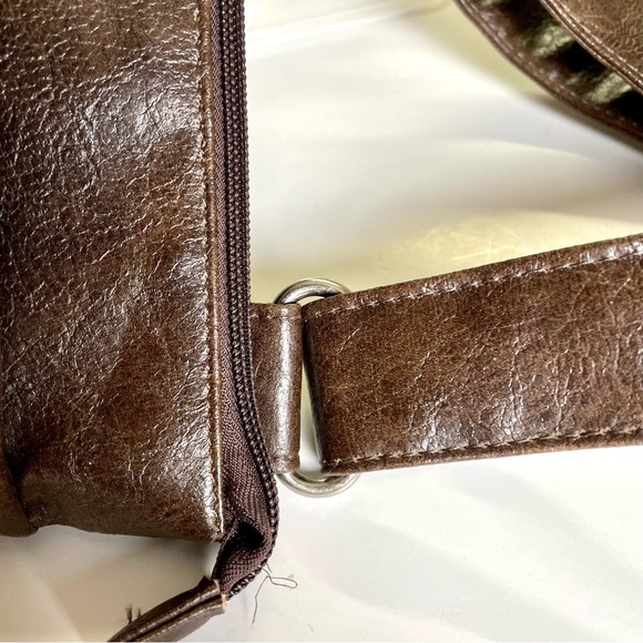 Braciano Brown Faux Leather shoulder/crossbody bag - Picture 9 of 13